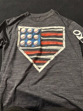 tek gear Gray Long Sleeve Top with Red, Blue and White Graphic